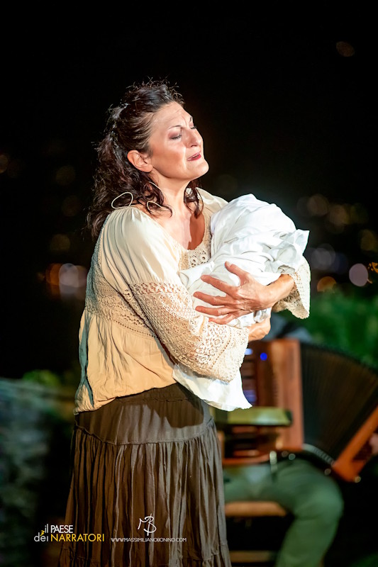 Francesca-Brusa-Pasque-ne-Un-bacio-tra-due-terre-francescabrusapasque-2